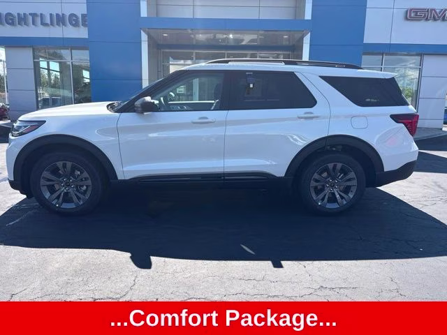 2026 White Metallic Ford Explorer Active 4X4 SUV