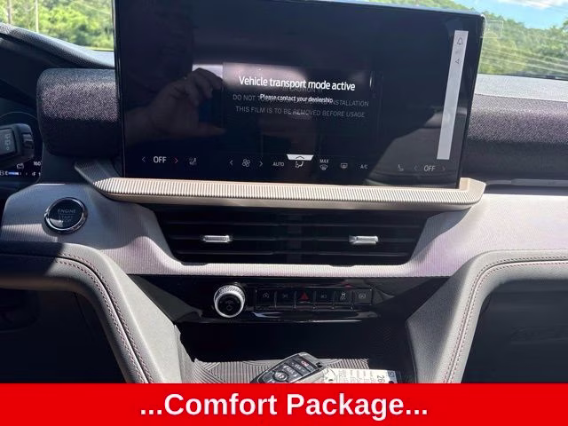 2026 White Metallic Ford Explorer Active 4X4 SUV