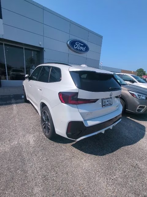 2024 Mineral White Metallic BMW X1 xDrive28i AWD SUV