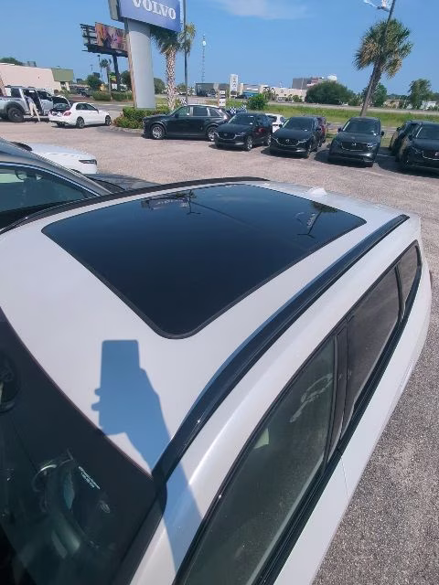 2024 Mineral White Metallic BMW X1 xDrive28i AWD SUV