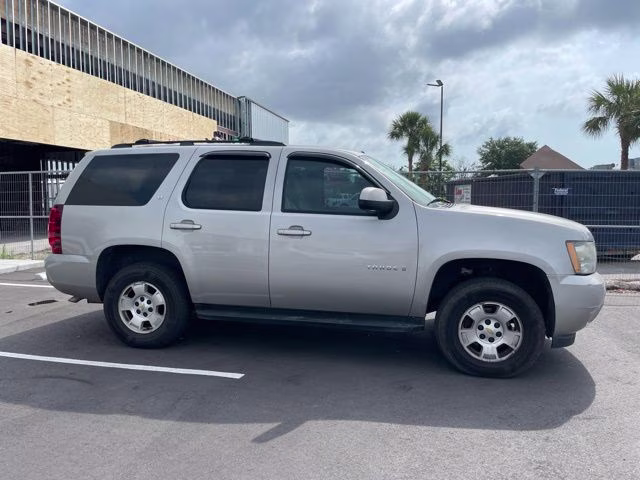 2009 Silver Birch Metallic Chevrolet Tahoe LT RWD SUV