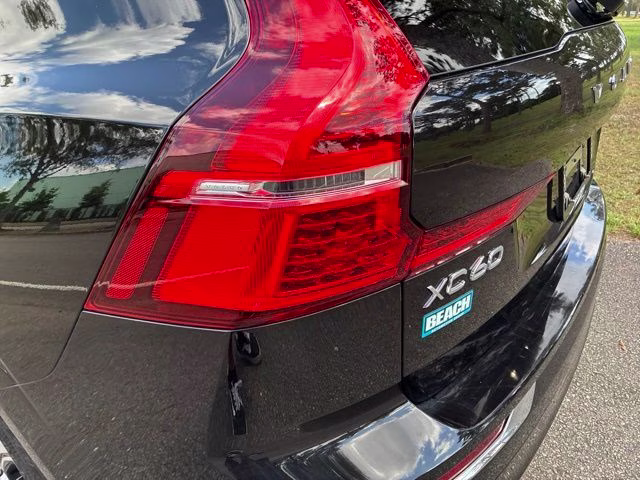 2019 Onyx Black Metallic Volvo XC60 T6 Inscription AWD SUV