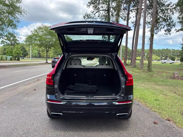 2019 Onyx Black Metallic Volvo XC60 T6 Inscription AWD SUV