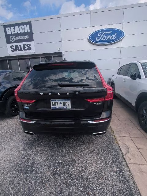 2019 Onyx Black Metallic Volvo XC60 T6 Inscription AWD SUV