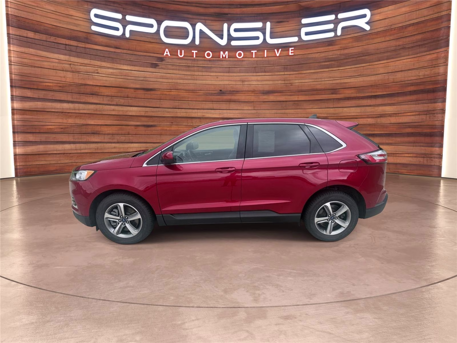 2022 Rapid Red Metallic Tinted Clearcoat Ford Edge SEL AWD Crossover