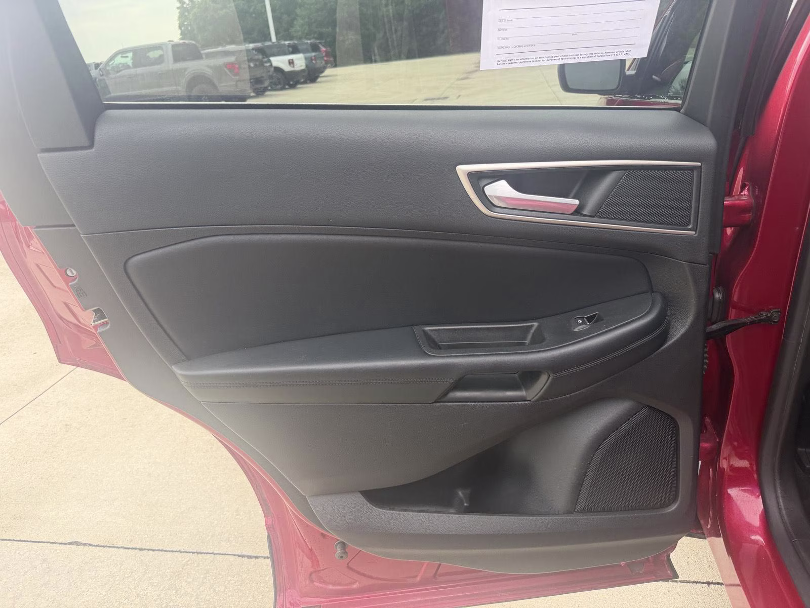 2022 Rapid Red Metallic Tinted Clearcoat Ford Edge SEL AWD Crossover