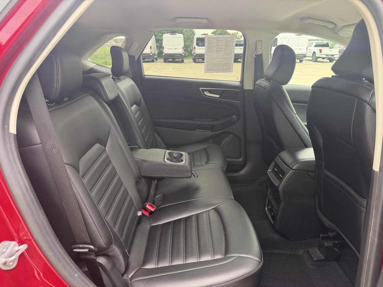 2022 Rapid Red Metallic Tinted Clearcoat Ford Edge SEL AWD Crossover