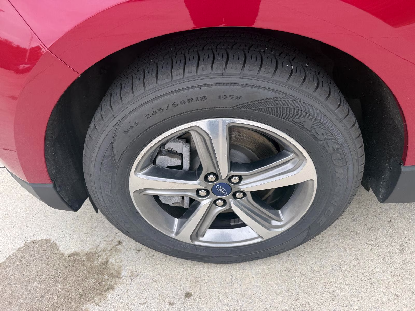 2022 Rapid Red Metallic Tinted Clearcoat Ford Edge SEL AWD Crossover