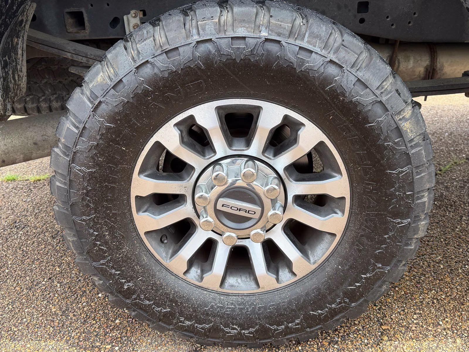 2019 Black Metallic Ford Super Duty F-250 SRW Lariat 4X4 Truck