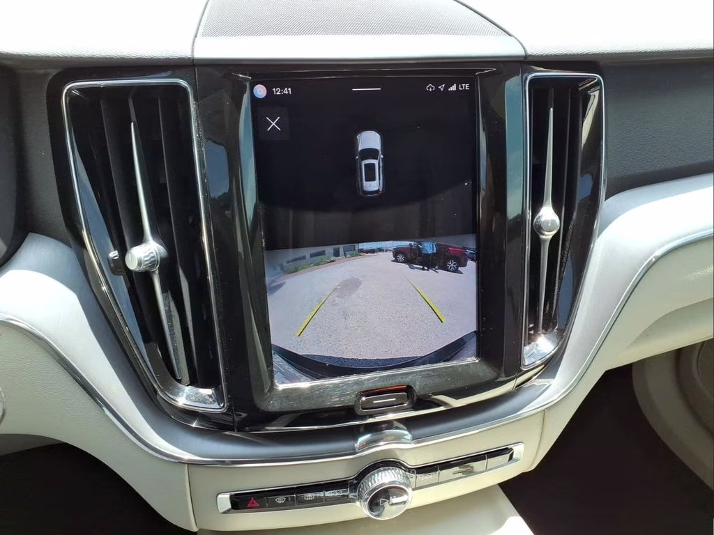 2023 BLACK STONE Volvo XC60 Core FWD SUV