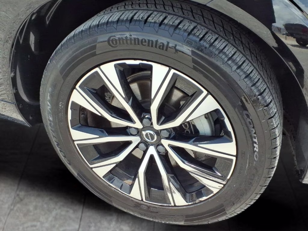 2023 BLACK STONE Volvo XC60 Core FWD SUV