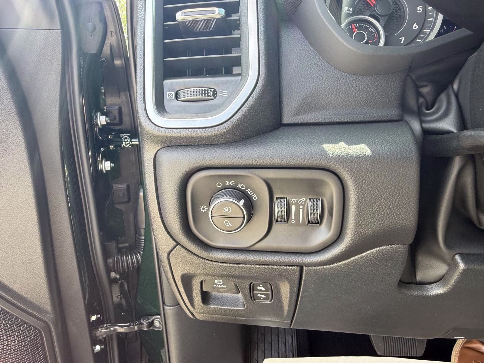 2026 SERRANO GREEN METALLIC Ram 1500 Big Horn 4X4 Truck