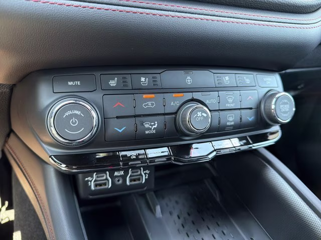 2026 Vapor Gray Dodge Durango GT Plus HEMI V8 AWD SUV