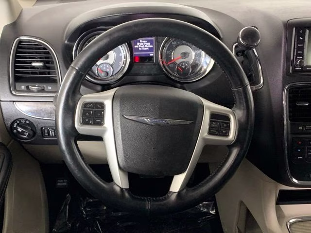 2015 Billet Silver Metallic Clearcoat Chrysler Town & Country Touring-L FWD Van