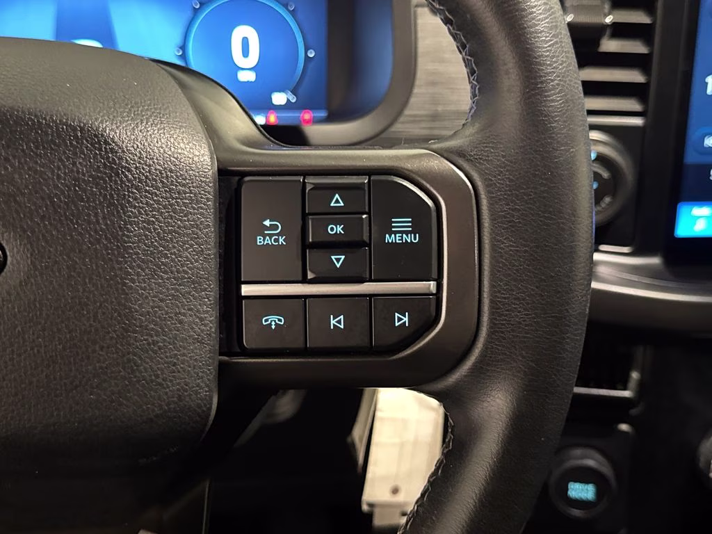 2024 Avalanche Ford F-150 XLT RWD Truck