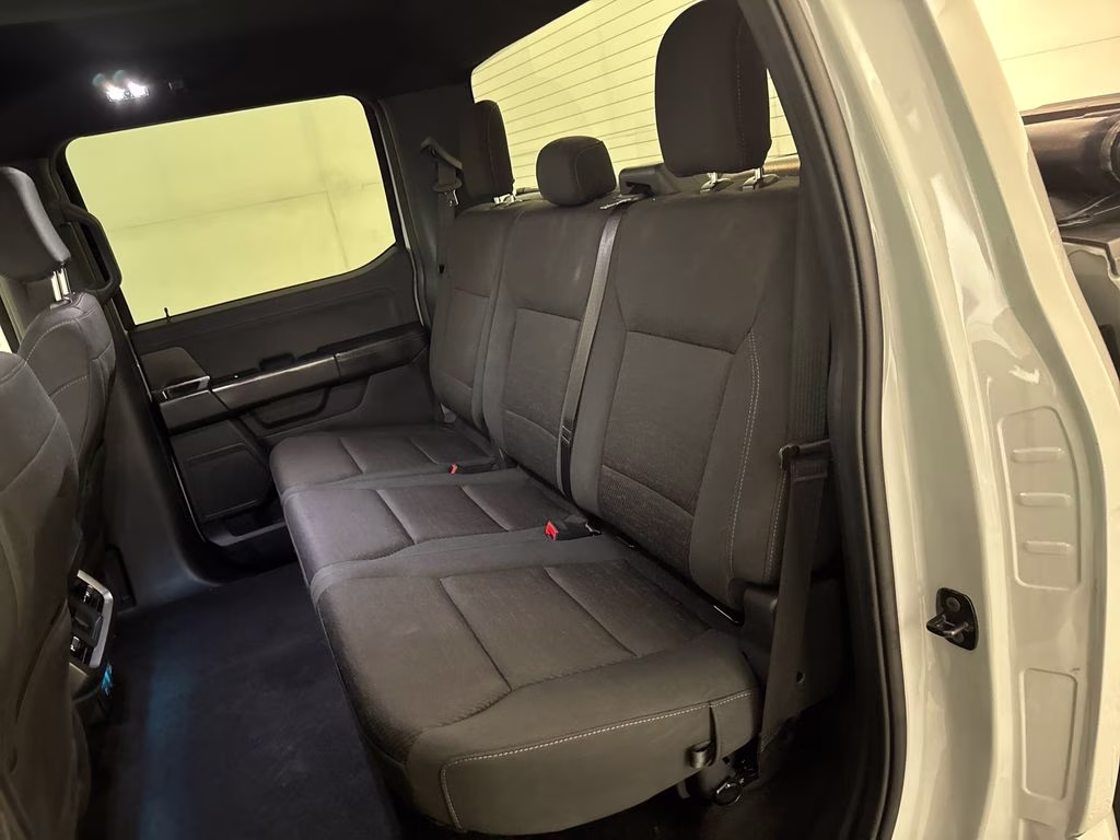 2024 Avalanche Ford F-150 XLT RWD Truck
