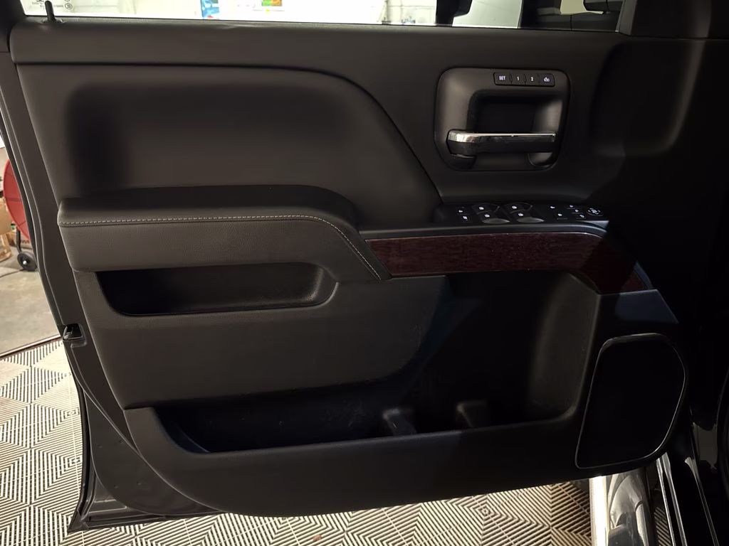 2019 Dark Slate Metallic GMC Sierra 2500HD SLT 4X4 Truck