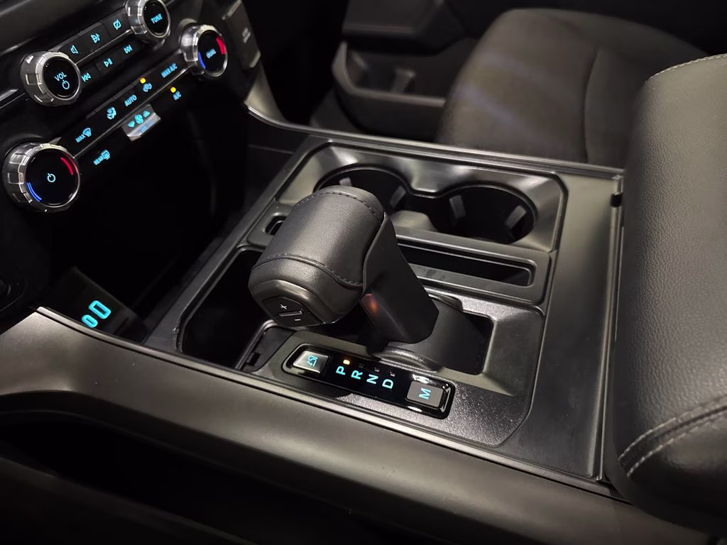 2024 Avalanche Ford F-150 XLT RWD Truck