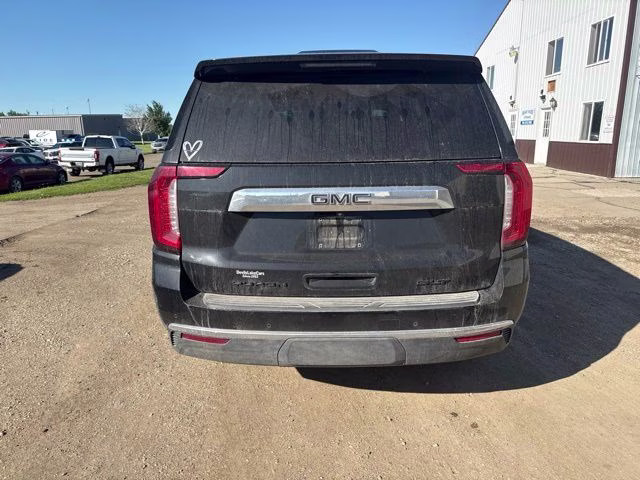 2022 Black GMC Yukon SLT 4X4 SUV