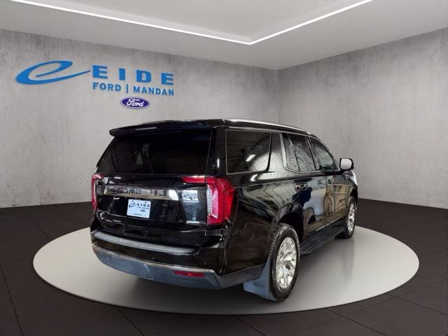 2022 Black GMC Yukon SLT 4X4 SUV