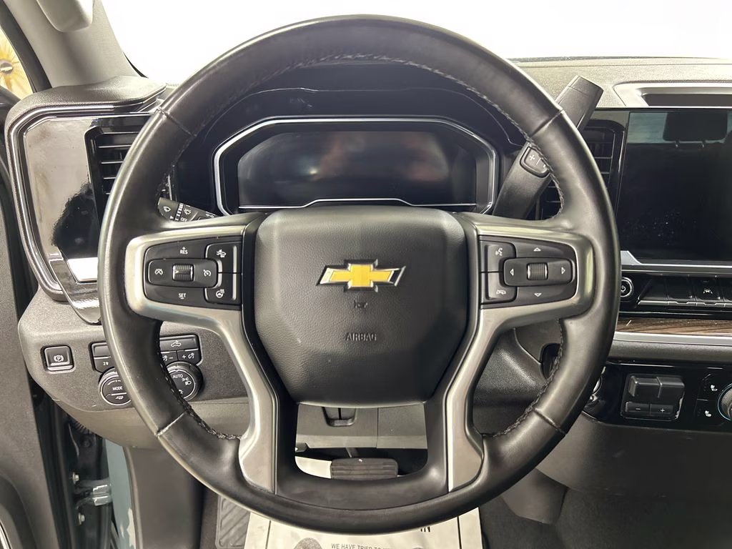 2025 Cypress Gray Chevrolet Silverado 1500 LT 4X4 Truck