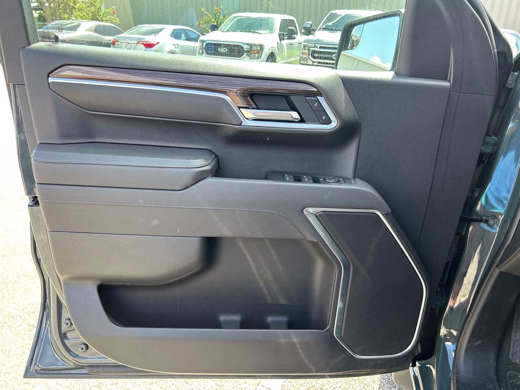 2025 Cypress Gray Chevrolet Silverado 1500 LT 4X4 Truck