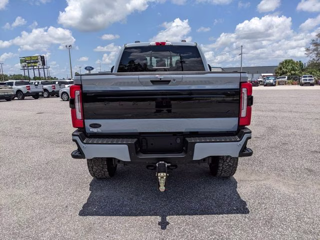 2024 Gray Metallic Ford Super Duty F-350 SRW Platinum 4X4 Truck