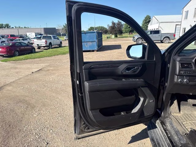 2022 Black GMC Yukon SLT 4X4 SUV