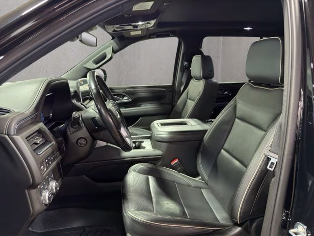 2022 Black GMC Yukon SLT 4X4 SUV