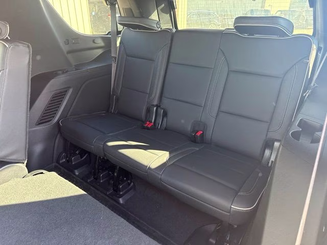 2022 Black GMC Yukon SLT 4X4 SUV