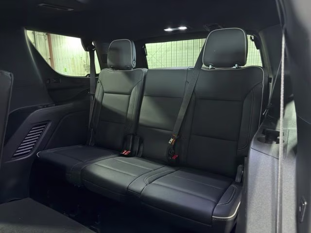 2022 Black GMC Yukon SLT 4X4 SUV
