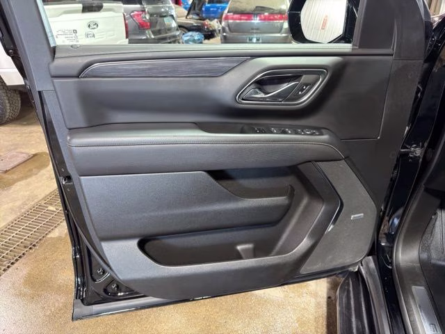 2022 Black GMC Yukon SLT 4X4 SUV