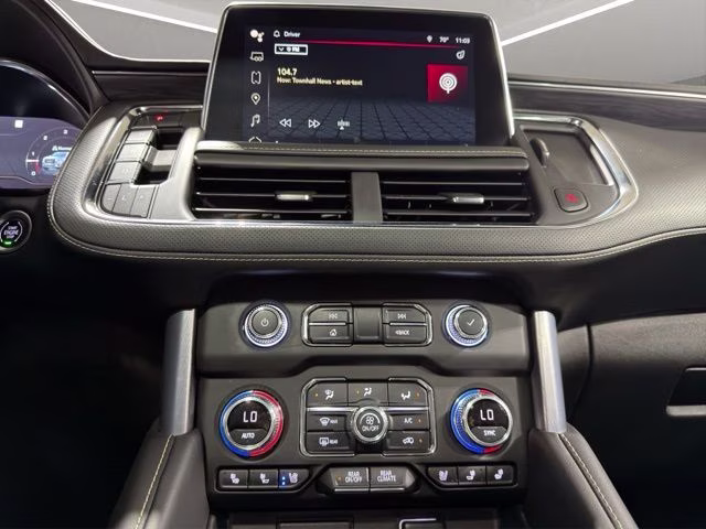 2022 Black GMC Yukon SLT 4X4 SUV