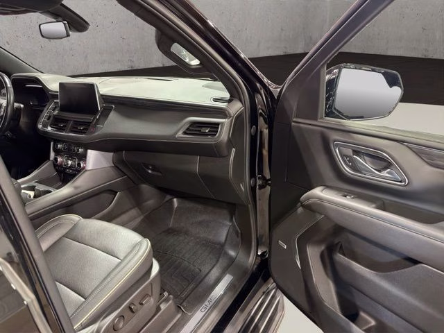 2022 Black GMC Yukon SLT 4X4 SUV