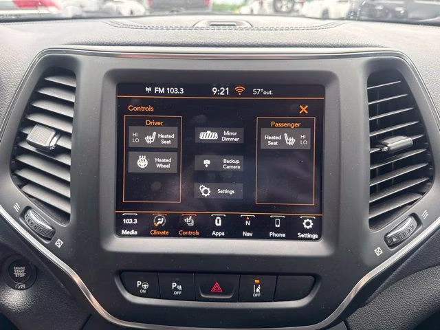 2023 Granite Crystal Metallic Clearcoat Jeep Cherokee Altitude 4X4 SUV