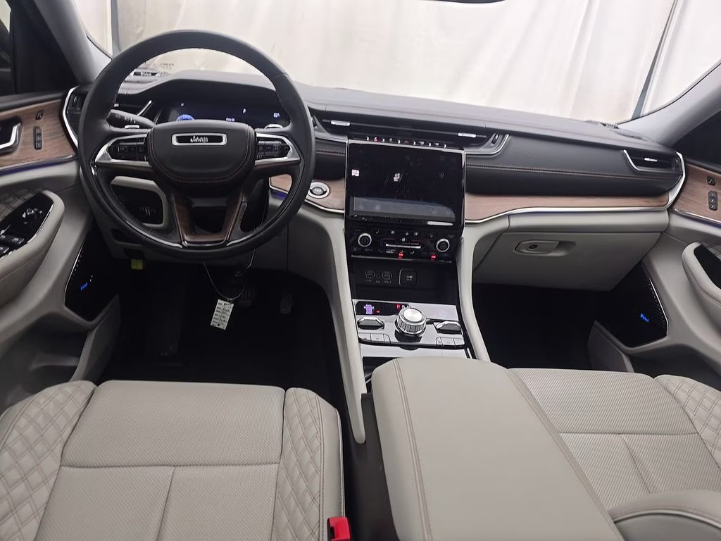 2022 Baltic Gray Metallic Clearcoat Jeep Grand Cherokee L Summit w/Tech & Luxury Pkgs 4X4 SUV
