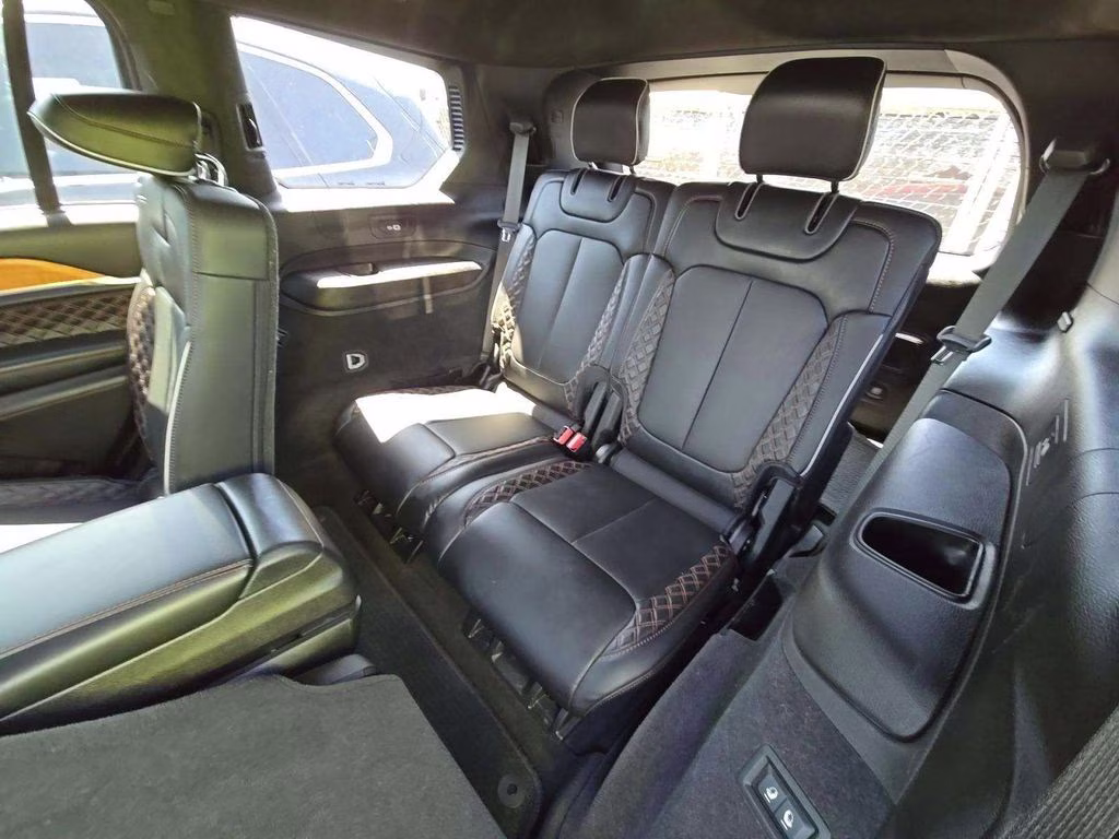 2024 Midnight Sky Jeep Grand Cherokee L Summit Reserve w/Pro-Tech & Luxury Pkgs 4X4 SUV