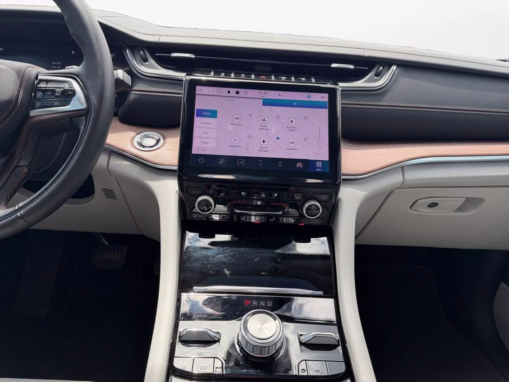 2022 Baltic Gray Metallic Clearcoat Jeep Grand Cherokee L Summit w/Tech & Luxury Pkgs 4X4 SUV