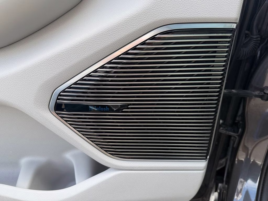 2022 Baltic Gray Metallic Clearcoat Jeep Grand Cherokee L Summit w/Tech & Luxury Pkgs 4X4 SUV
