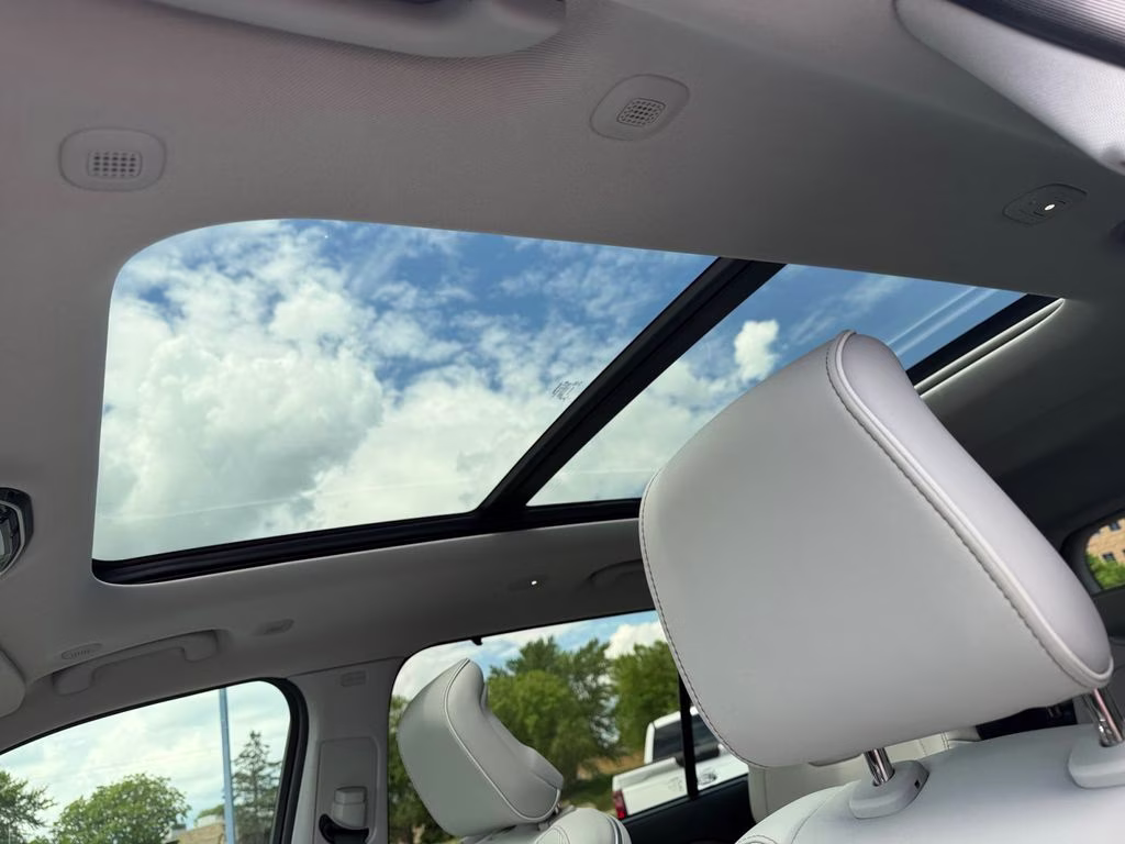 2022 Baltic Gray Metallic Clearcoat Jeep Grand Cherokee L Summit w/Tech & Luxury Pkgs 4X4 SUV