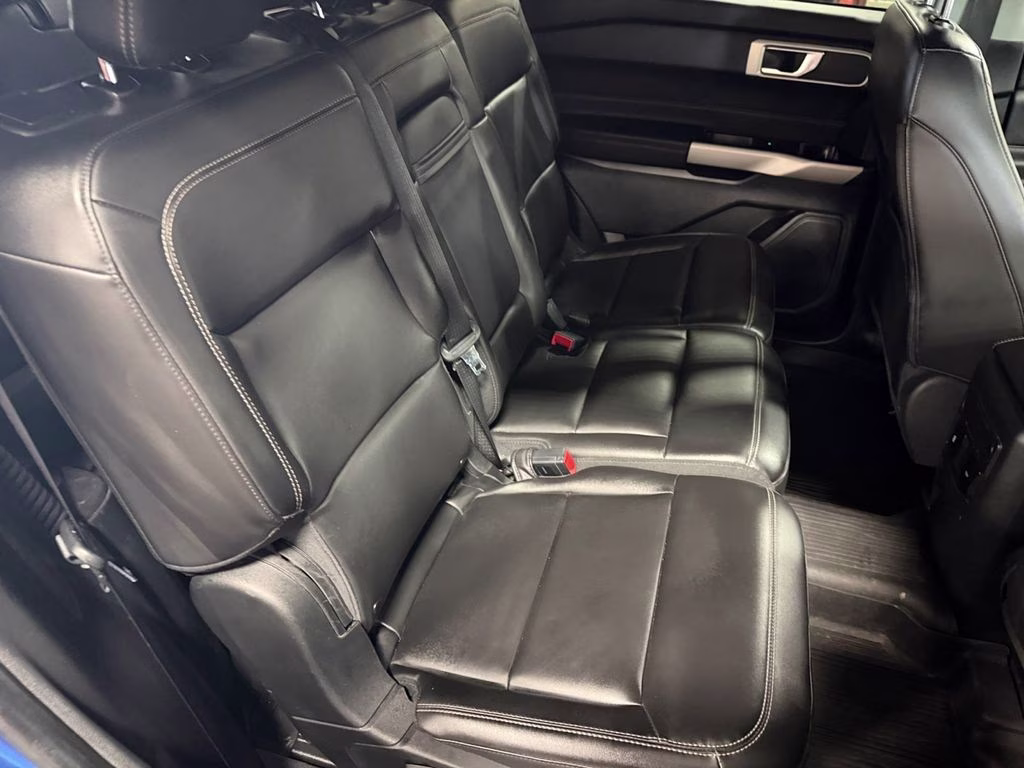 2022 Blue Ford Explorer XLT w/Trailer Tow Pkg 4X4 SUV