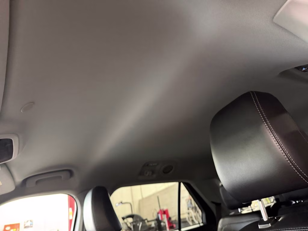 2022 Blue Ford Explorer XLT w/Trailer Tow Pkg 4X4 SUV