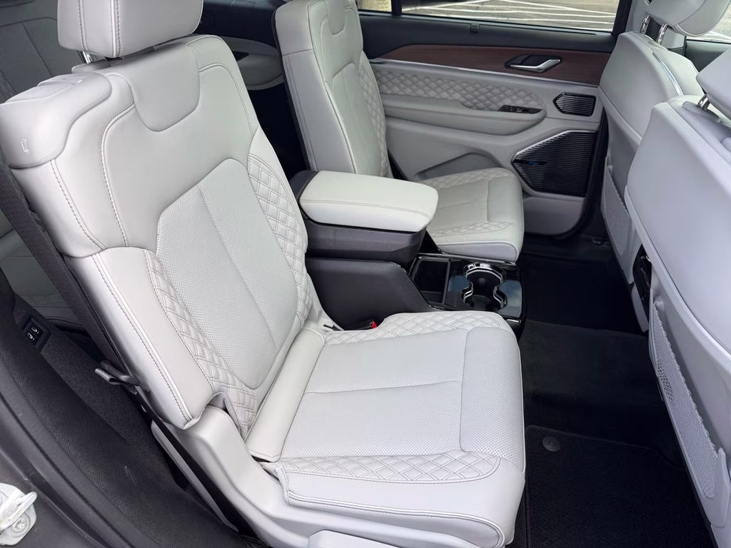 2022 Baltic Gray Metallic Clearcoat Jeep Grand Cherokee L Summit w/Tech & Luxury Pkgs 4X4 SUV