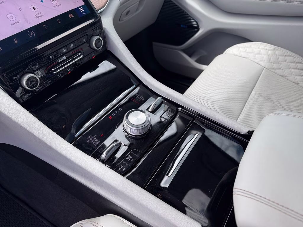 2022 Baltic Gray Metallic Clearcoat Jeep Grand Cherokee L Summit w/Tech & Luxury Pkgs 4X4 SUV