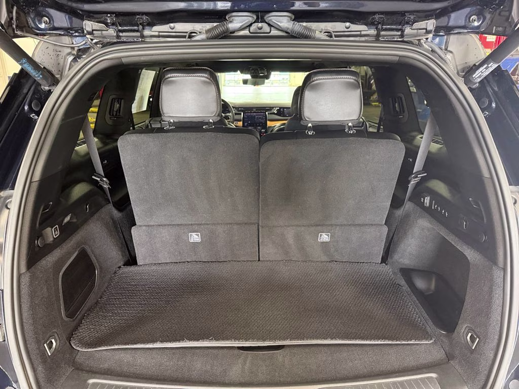 2024 Midnight Sky Jeep Grand Cherokee L Summit Reserve w/Pro-Tech & Luxury Pkgs 4X4 SUV