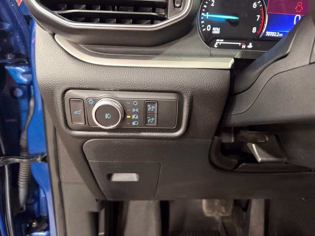 2022 Blue Ford Explorer XLT w/Trailer Tow Pkg 4X4 SUV