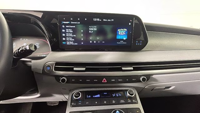 2023 Silver Hyundai Palisade SEL AWD SUV