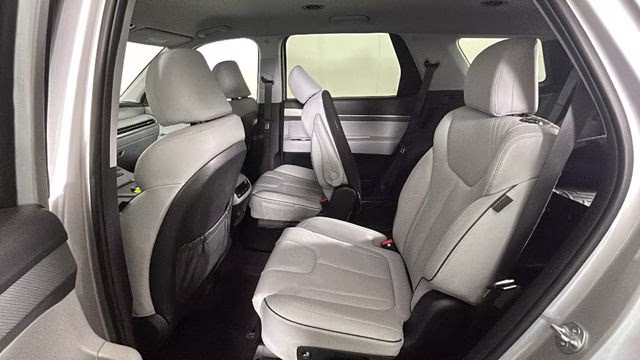 2023 Silver Hyundai Palisade SEL AWD SUV