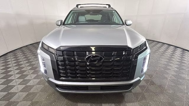 2023 Silver Hyundai Palisade SEL AWD SUV
