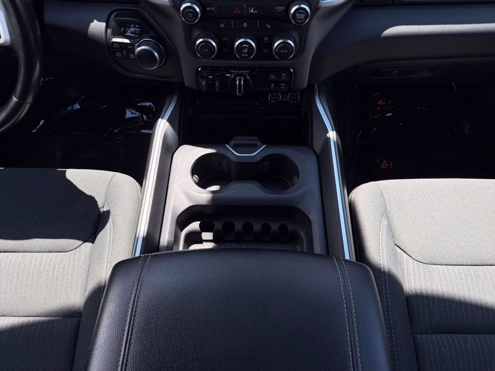 2022 Diamond Black Crystal Pearlcoat Ram 1500 Big Horn/Lone Star 4X4 Truck